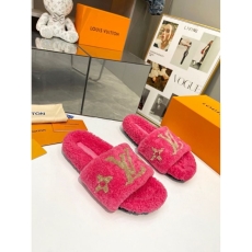 Louis Vuitton Slippers